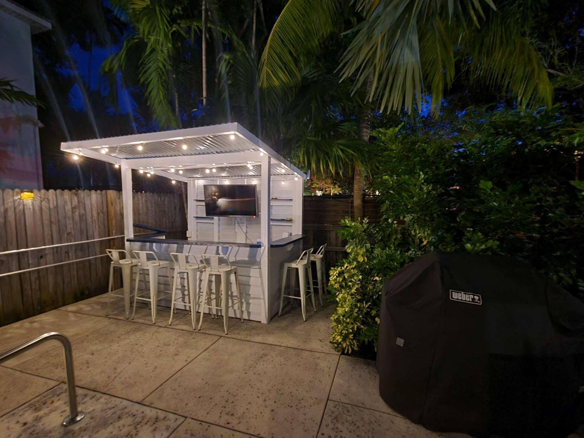 Duval Street Suite W Parking And Pool Key West Eksteriør billede